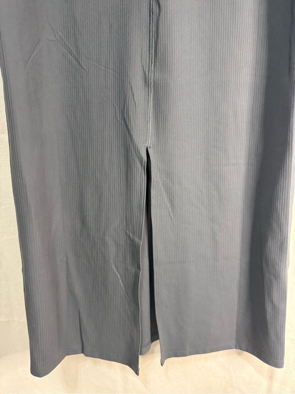 NWT Lululemon All Aligned Sleeveless Ribbed Midi Dress - Size 2 Color OLBL - Picture 4 of 6